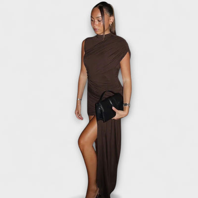 Lila - Stilske, ozke obleke s okroglim izrezom in naborki