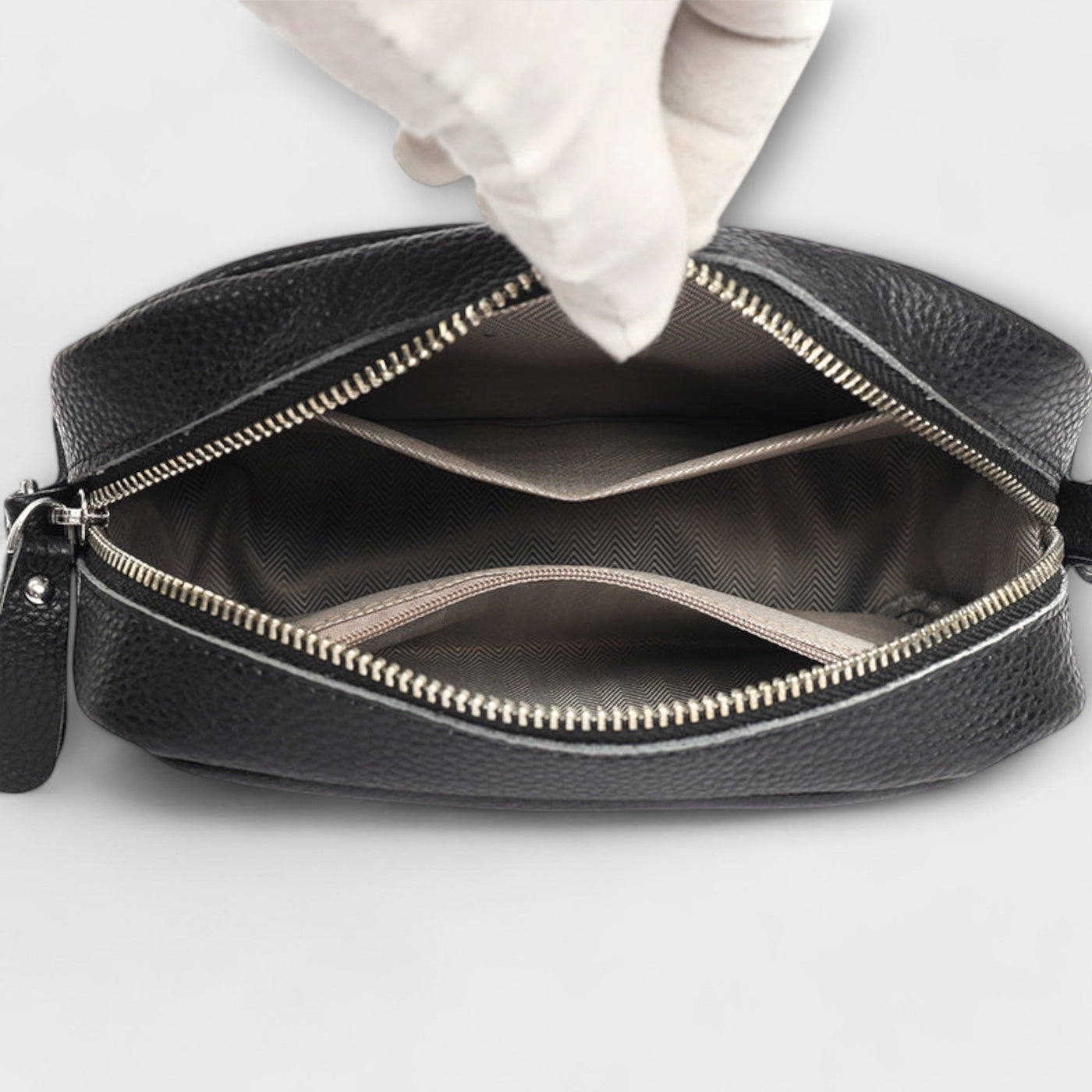 Cécile. - Mini torbica čez ramo