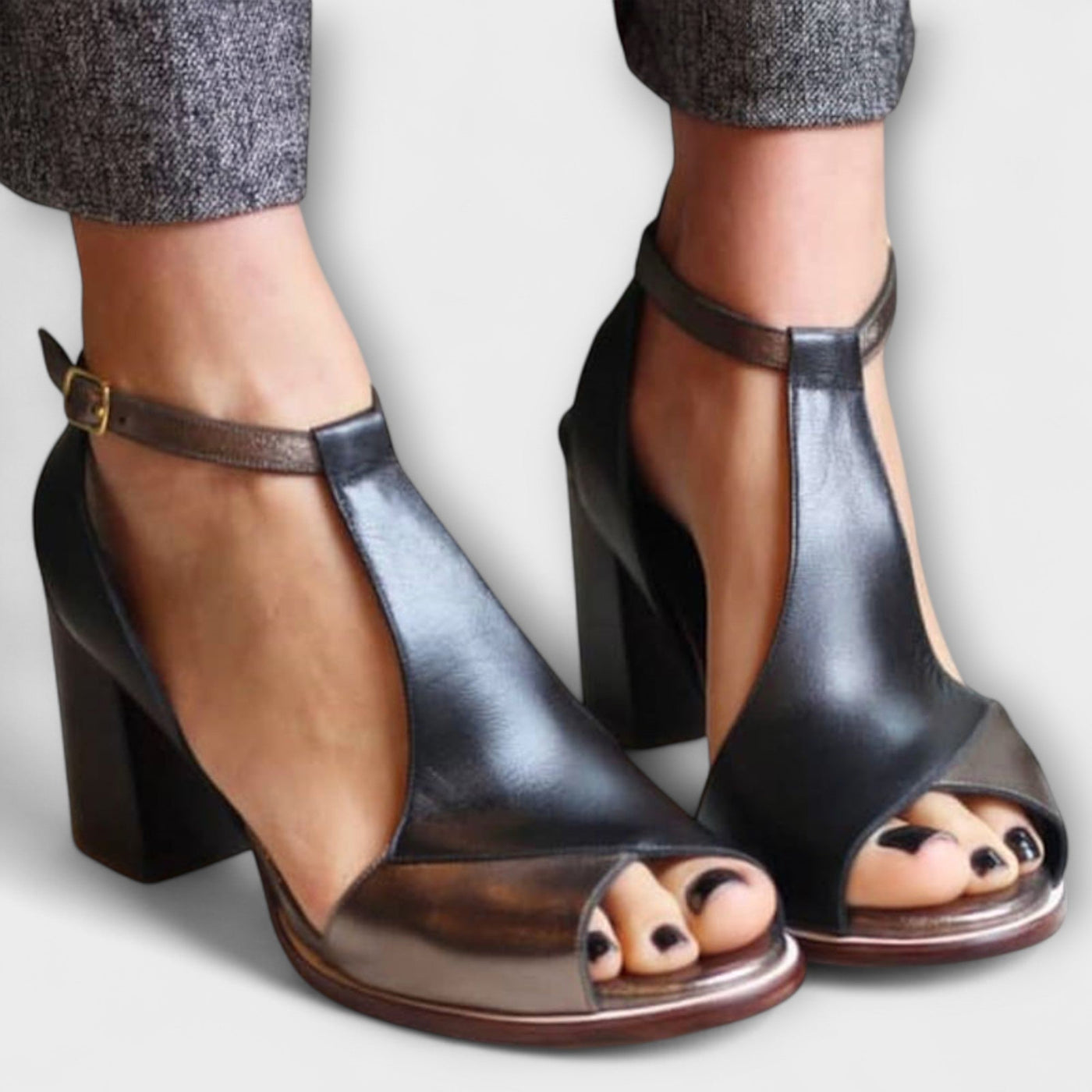 Karolína Sofisticirani Usnjeni Sandali Na Petah